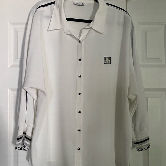 Formal white and black blouse - Picture 4 of 11